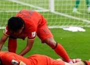 开云sport-亚洲足球比赛现场出现球迷鼓励画面