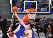 开云体育官网-新疆队的击败湖北，实现了胜利的壮举