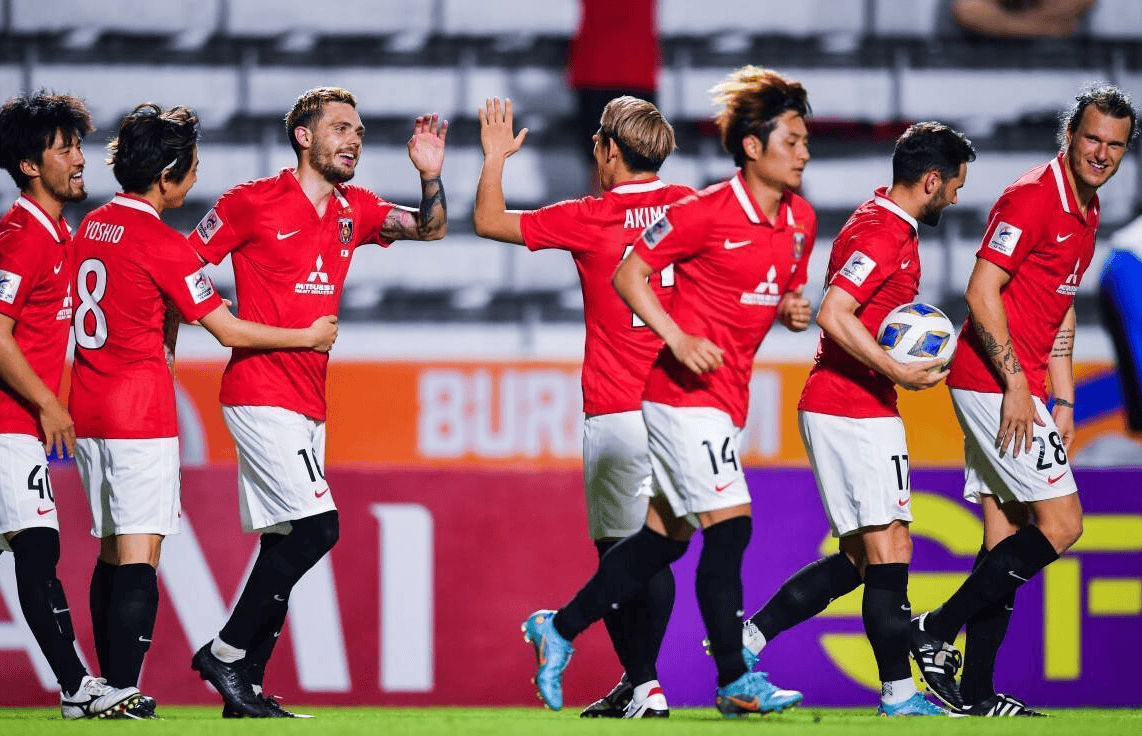 名古屋鲸八连胜,登顶积分榜 名古屋鲸八连胜,登顶积分榜