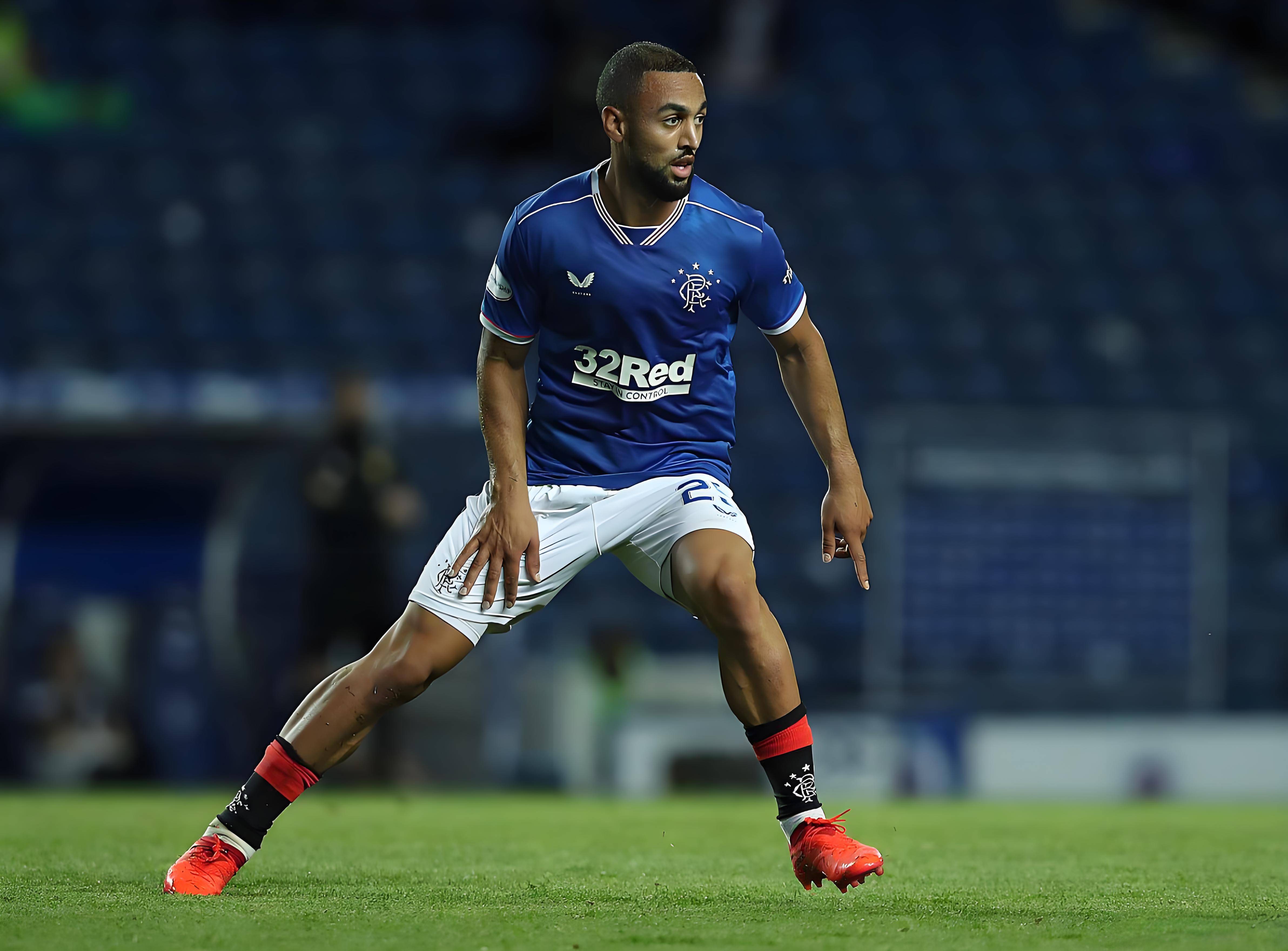 足球运动员实力强劲,取得连胜 足球运动员实力强劲,取得连胜