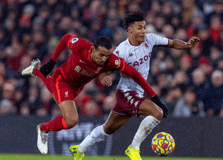 阿斯顿维拉豪胜,盼望升入英超 阿斯顿维拉豪胜,盼望升入英超