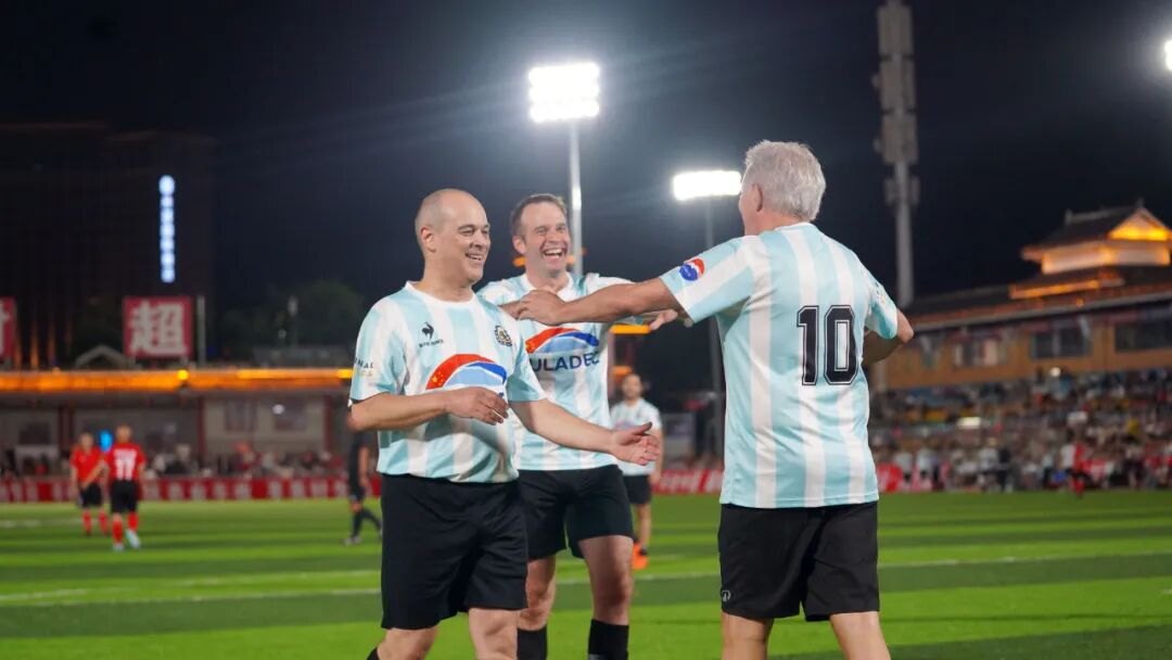 阿根廷超级杯冠军之争，焦点瞩目