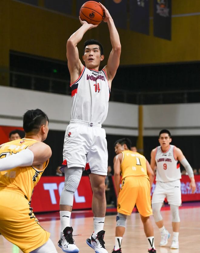 广东队五连胜，奠定夺冠基础