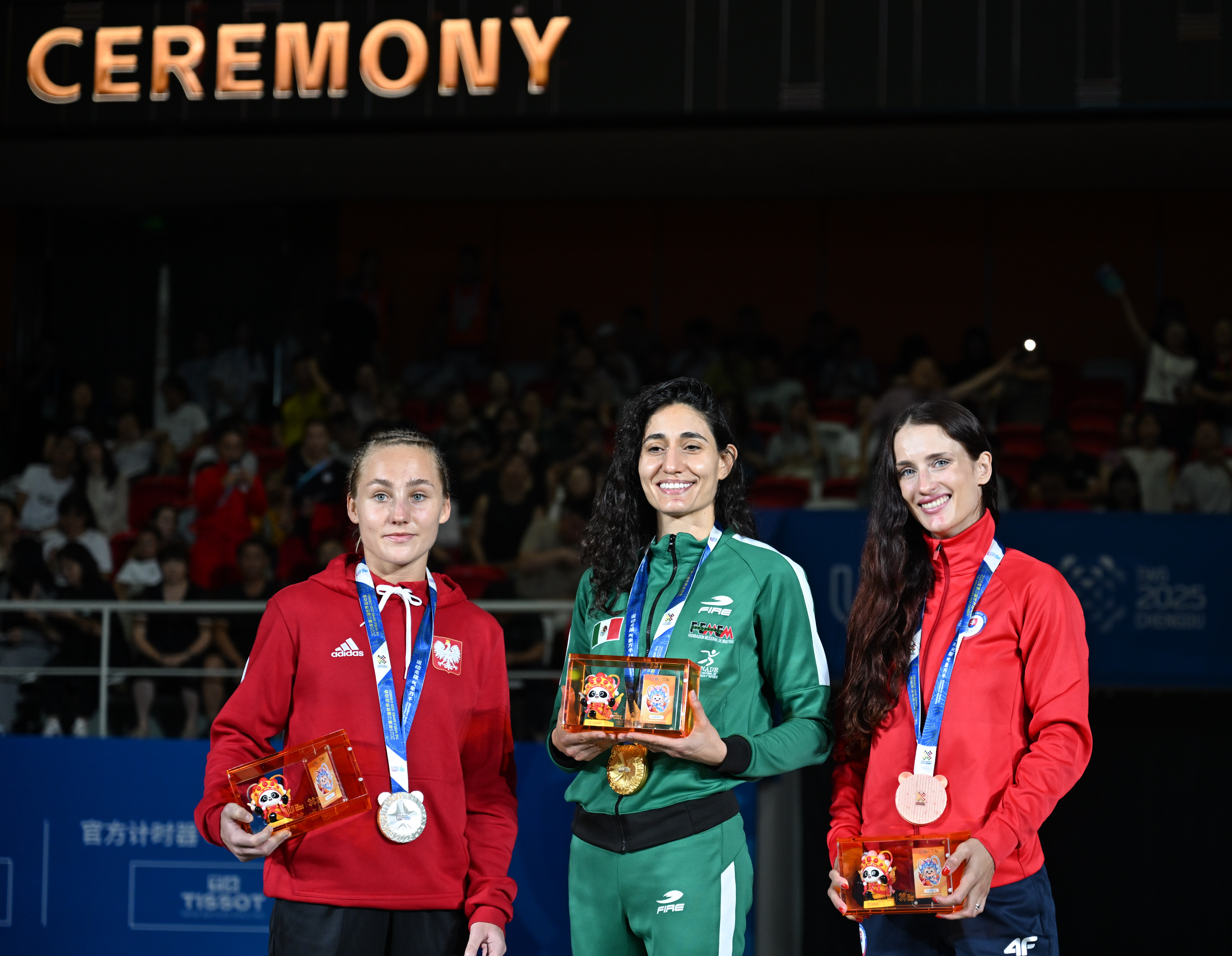 泰国柔道选手精彩比赛，获得银牌