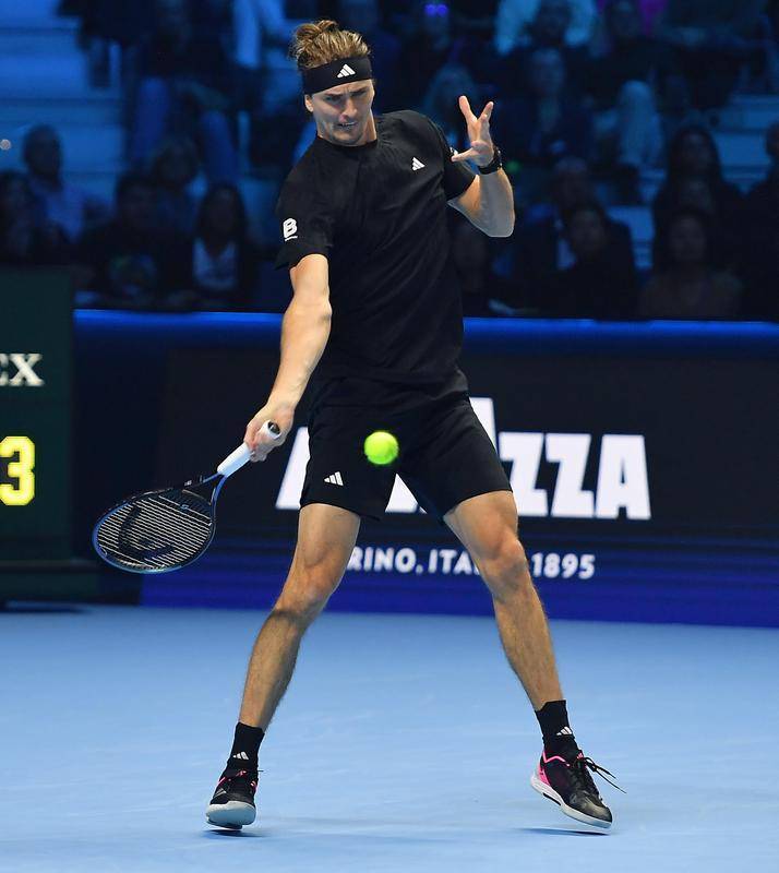 ATP总决赛碾压拉沃尔杯，兹维列夫状态火热