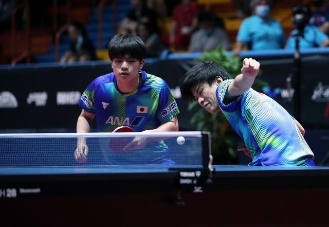 法国队完胜日本队，奥恰洛夫刷新纪录