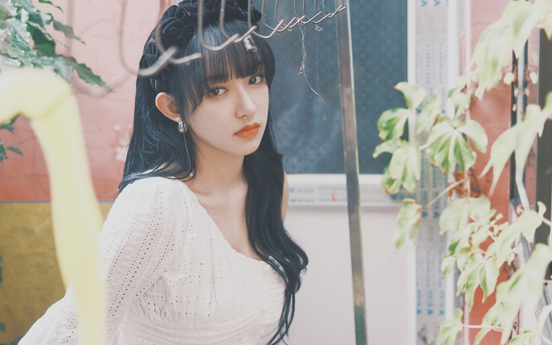 新大陆的号角与郁金香的锋芒,当美式足球颠覆旧秩序,荷兰闪电刺破德甲黄昏