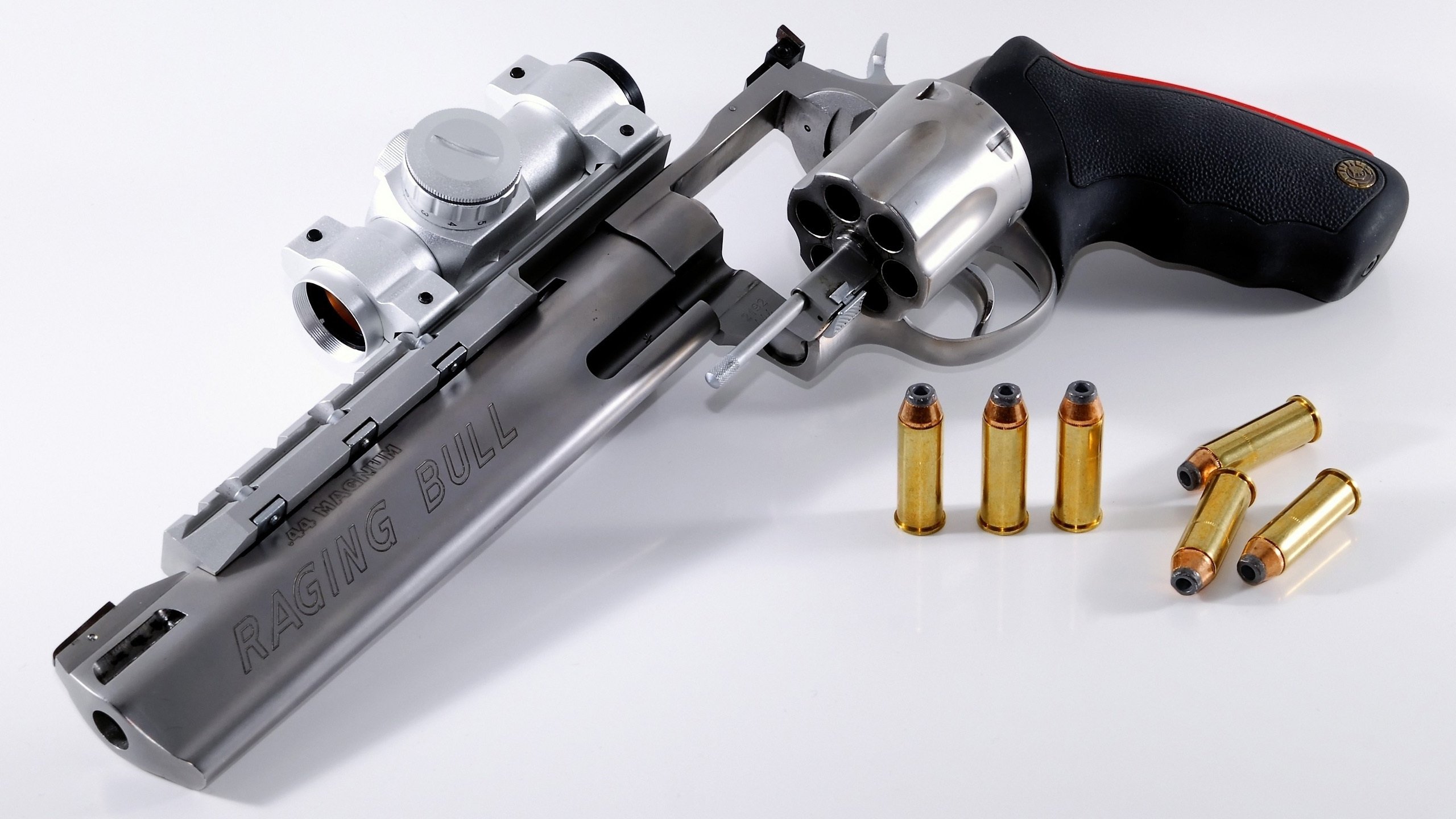 当雄鹿碾过金州,乔治的表演与字母的野心