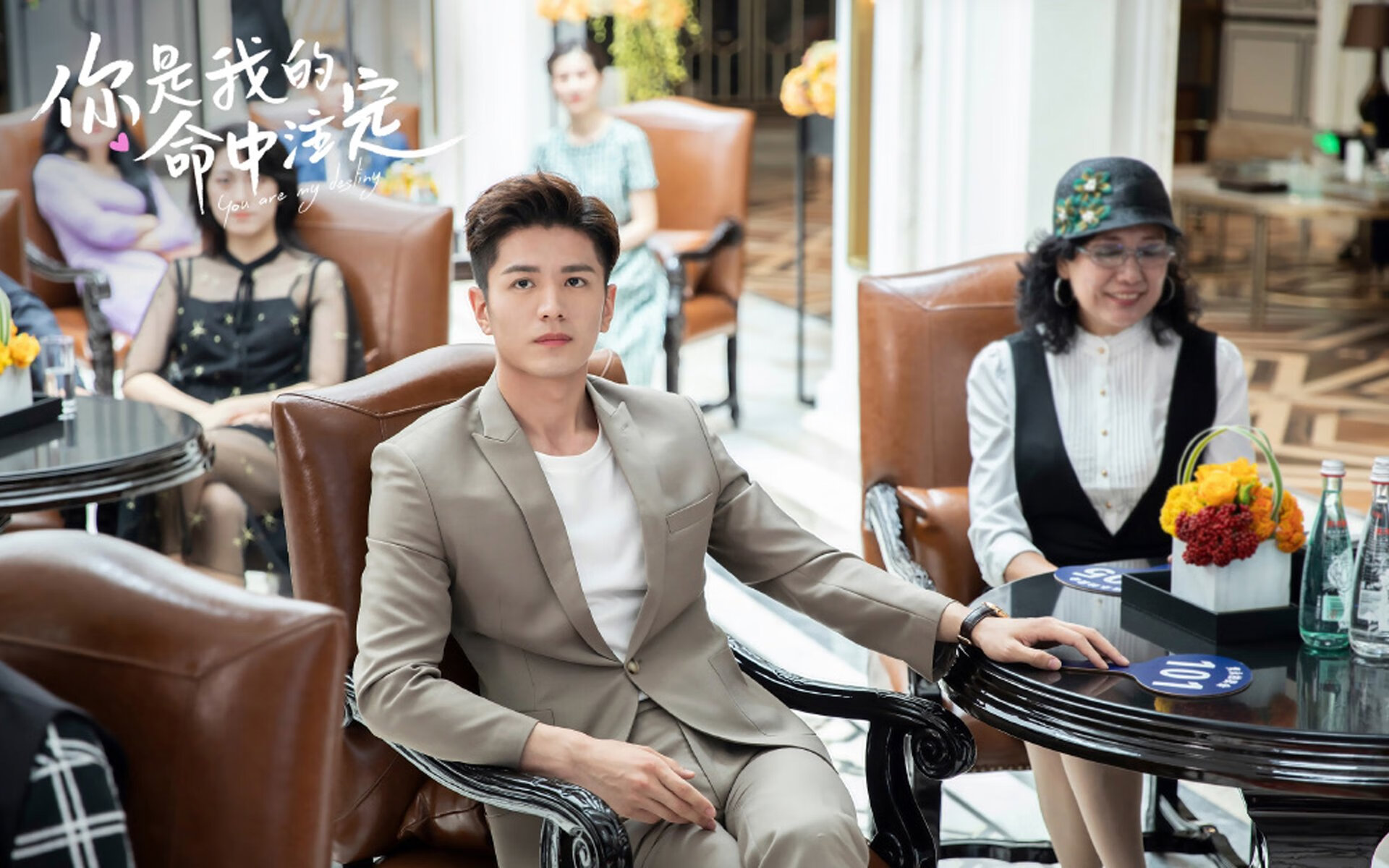 关键时刻的英雄叙事,从公牛绝杀到利拉德的英超想象